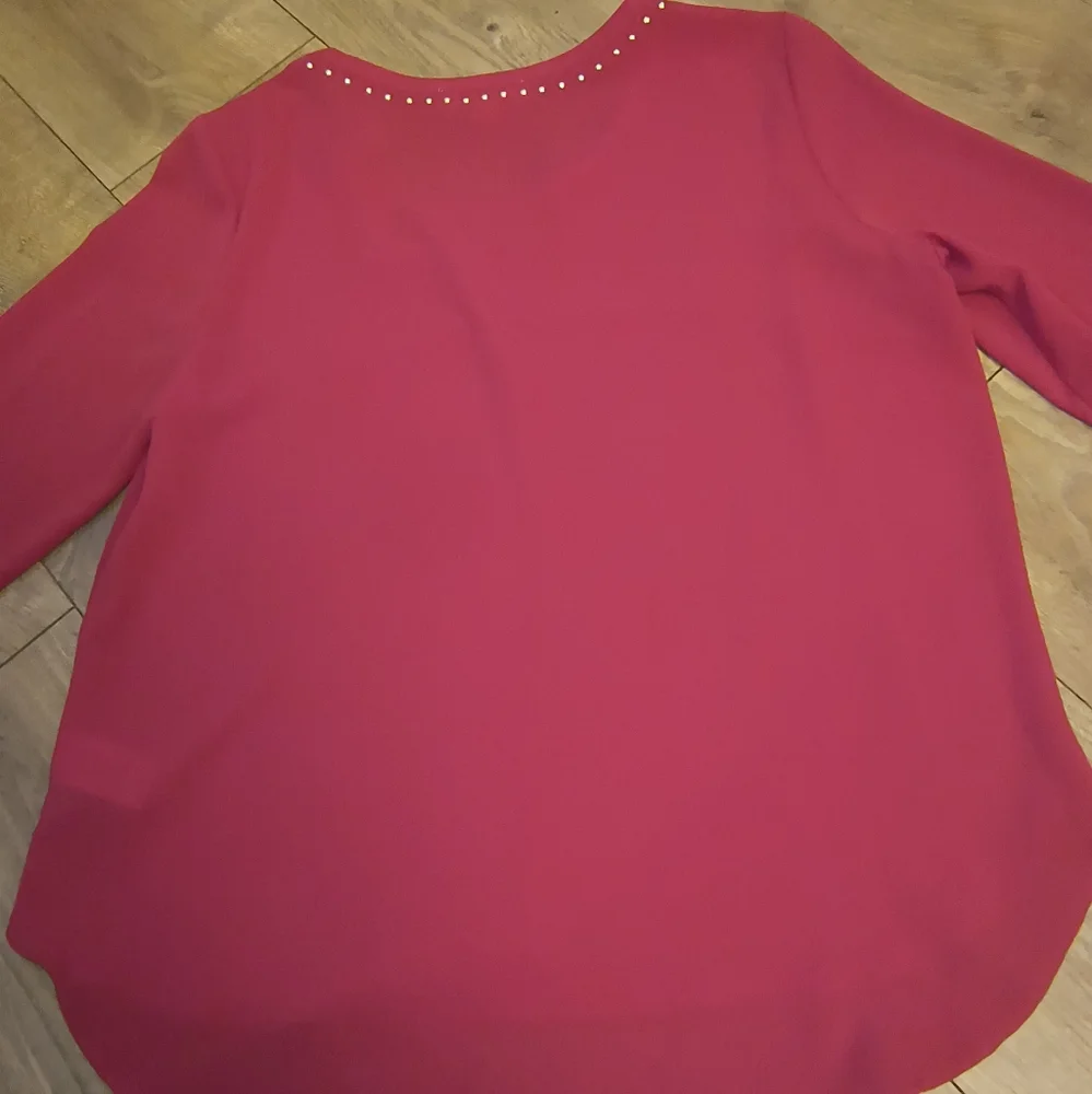 Michael Kors Red Studded Hi-Lo Hem Blouse in Size L - Picture 13 of 14